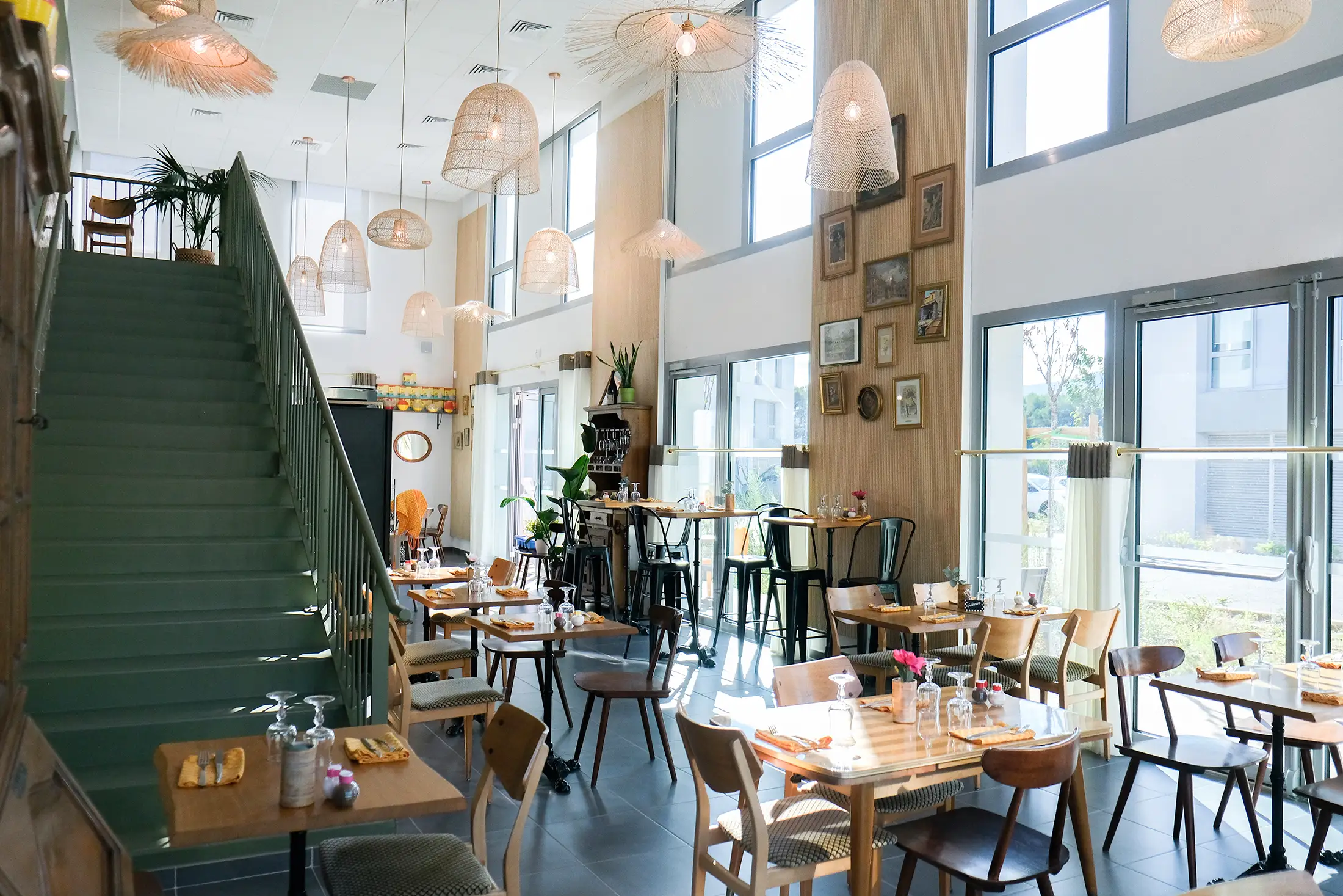 Salle du restaurant Chez Pia à Gardanne